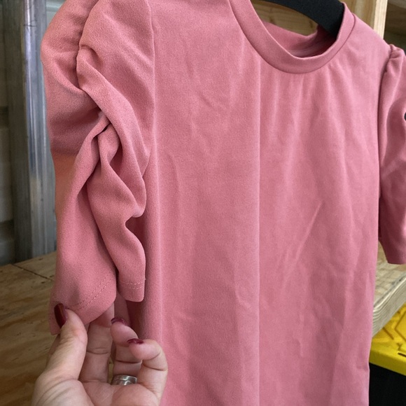 NWOT Love J Scrunched Sleeve Rose Colored Shirt | size M - Picture 1 of 5